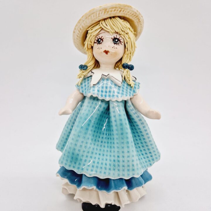 Lady with blonde hair