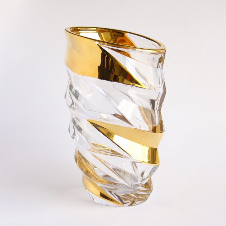 Crystal Vase- dynamic