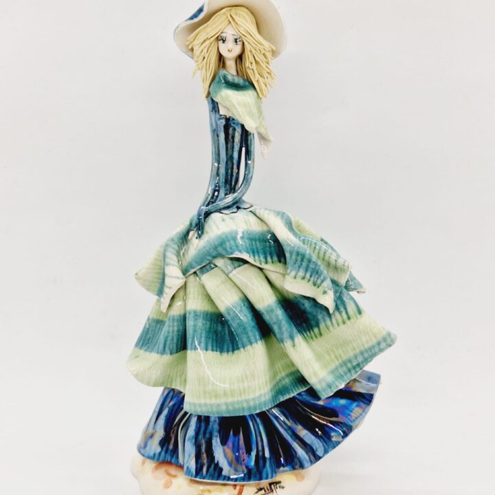 Lady with green dress