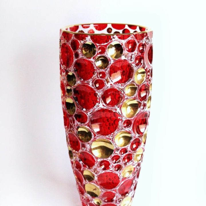 Red lisboa vase